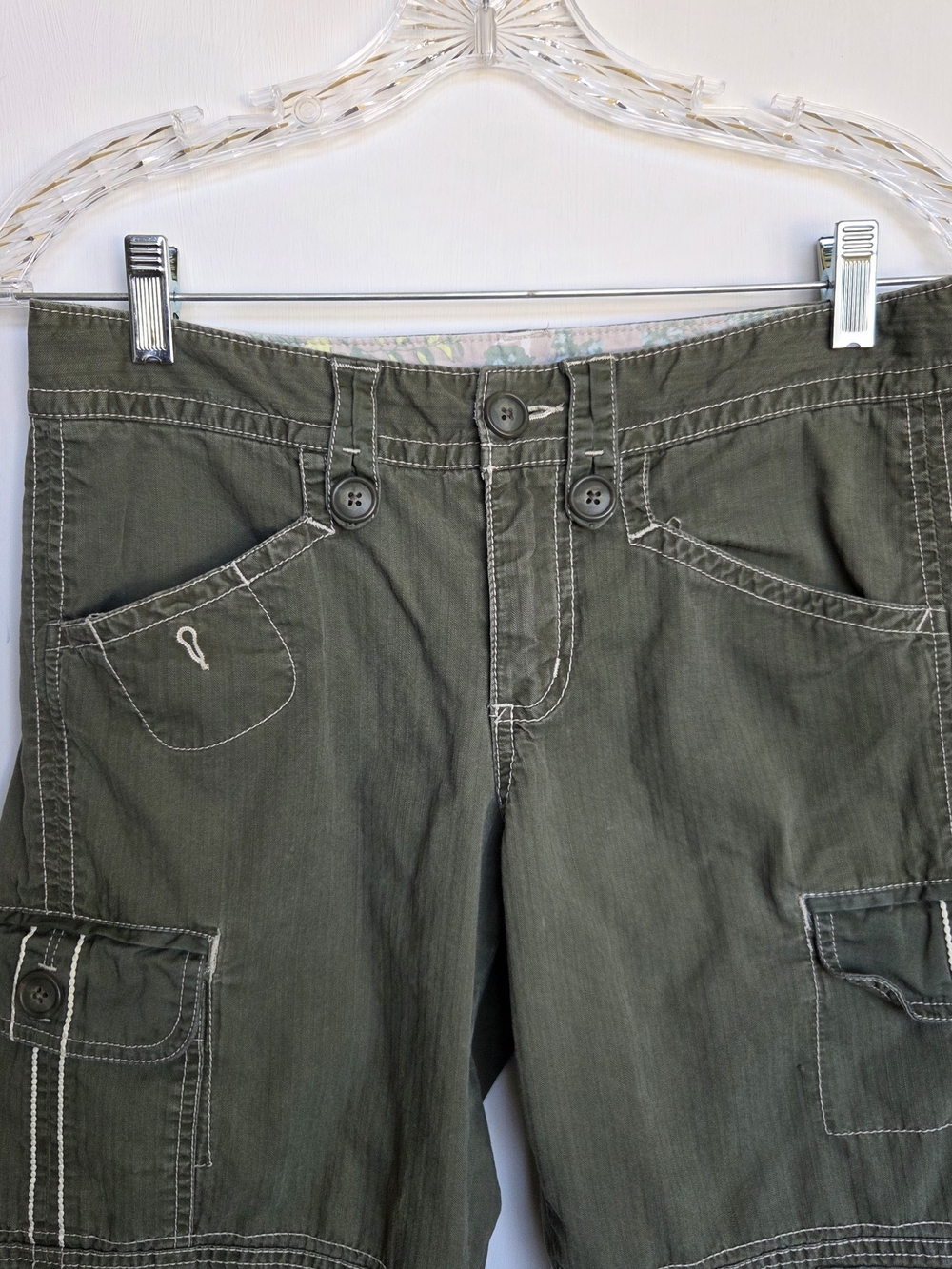 Eddie Bauer Women's Green Cargo Capri Pants Cotton Twill Size-2 - Picture 2 of 12
